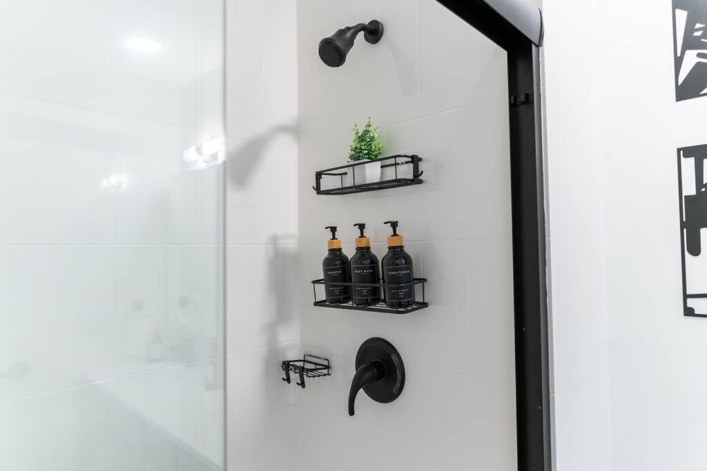 Trendy South End Apartment *